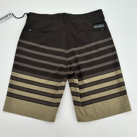 Billabong For Land and Water NWT Men’s Platinum Stretch Shorts Size 30 - Picture 2 of 15